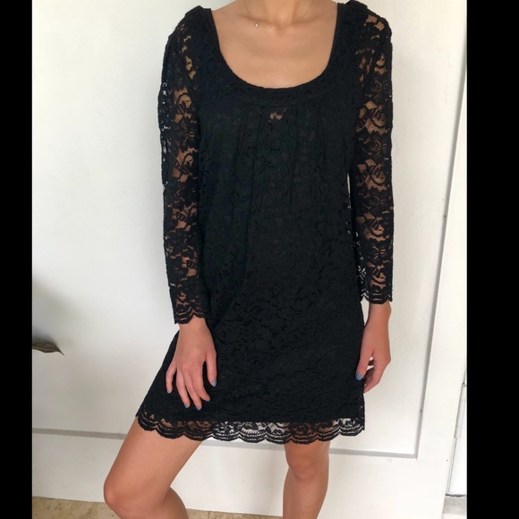 Diane Von Furstenberg Dresses & Skirts - DVF lace dress